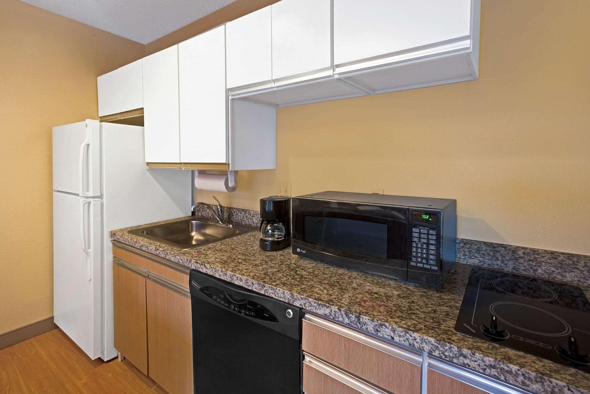 Mainstay Suites Hartford Meriden Exterior foto